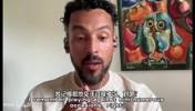 沃尔科特：温格问我怎么不把梅西推下楼梯，那样就能阻止他🤣